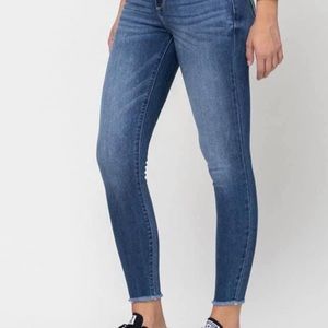 Cello Frayed Hem Skinny Jeans NWT - NEW!